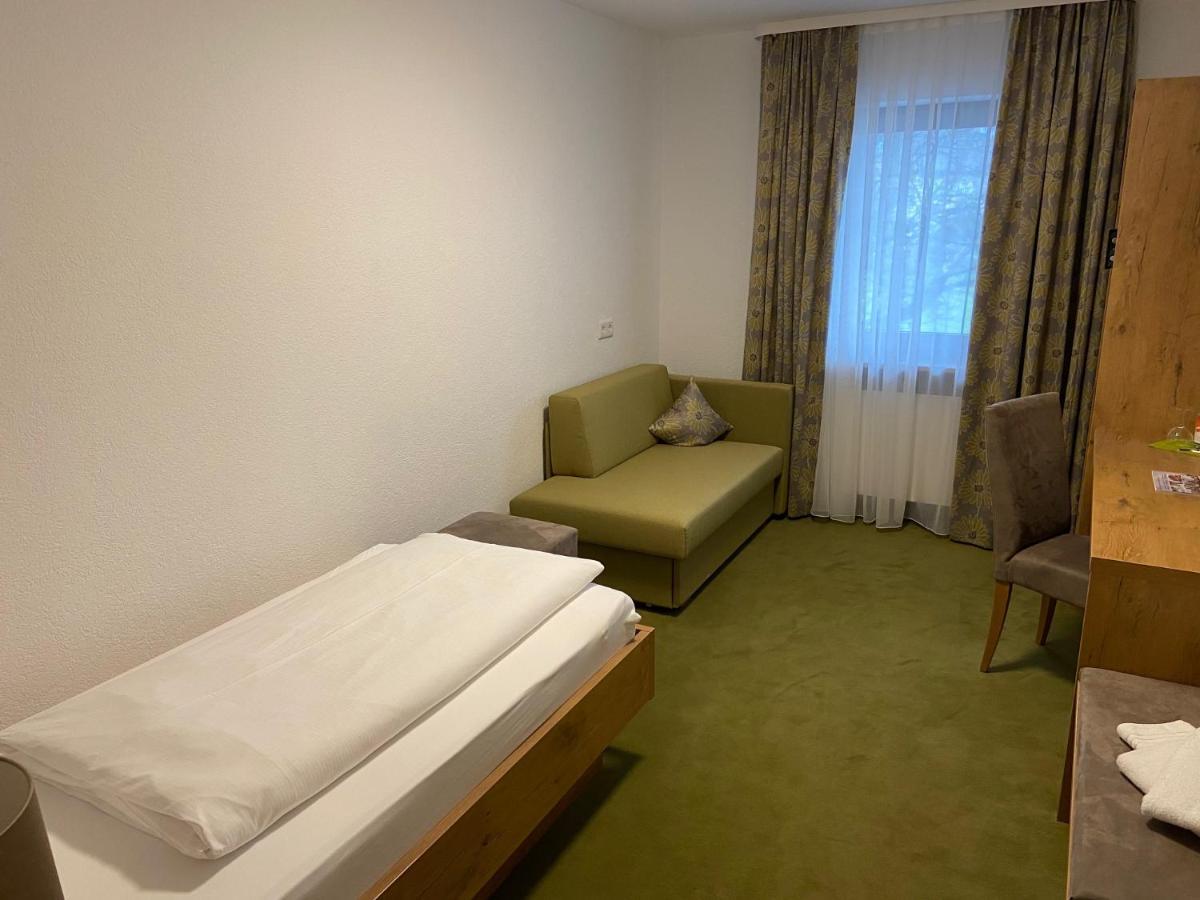 Gasthaus Hotel Kranz Лауфенбурґ Екстер'єр фото